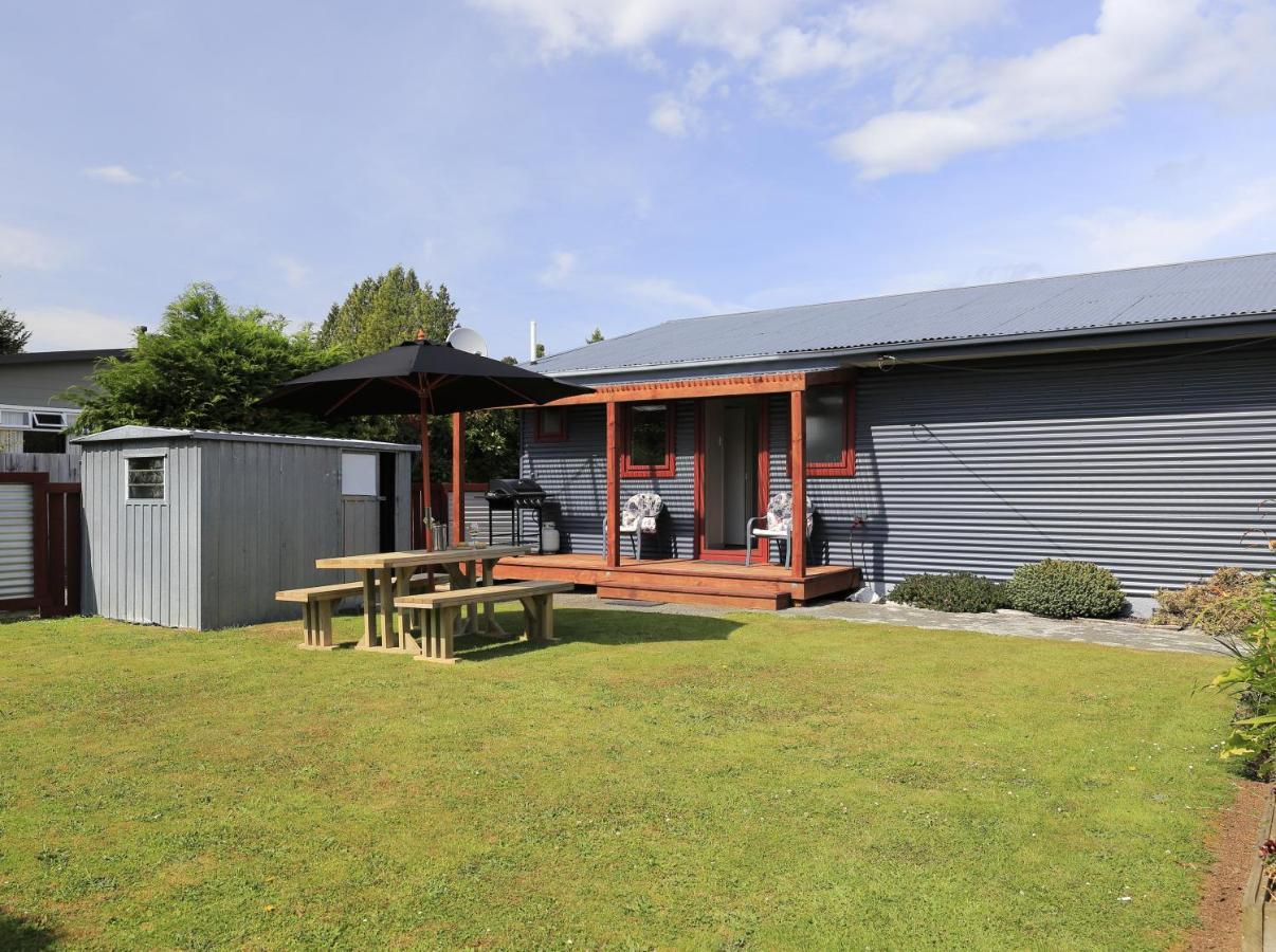 Mokonui Cottage - Te Anau Holiday Home Exterior photo